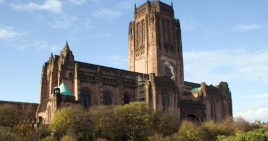 Fire breaks out at Liverpool Cathedral