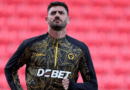 Everton sign record-setting goalkeeper