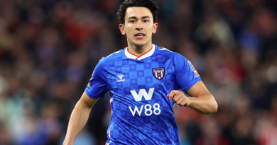 Liverpool artist to sue Sunderland over kit