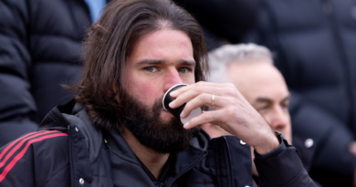 Alisson in ‘advanced’ Liverpool exit talks